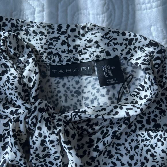 Tahari Neck Bow Blouse Keyhole Sleeveless Animal Print Black White Work Wear XL - Picture 7 of 9
